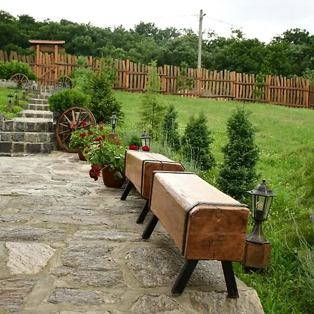 Milosev * Malo Srediste