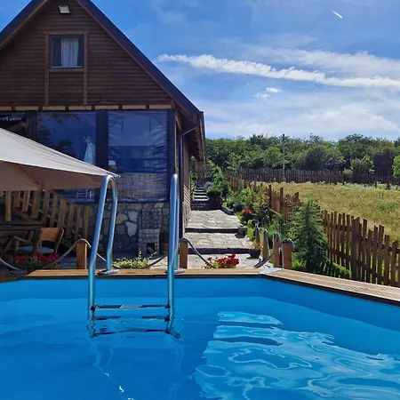 Milosev アパート *